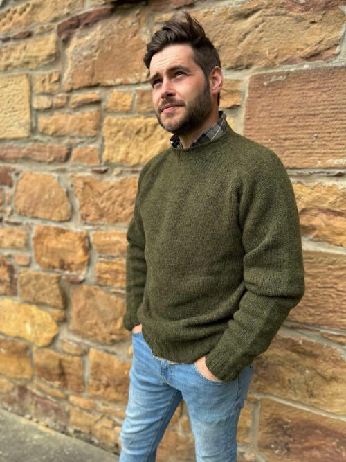 HARLEY OF SCOTLAND GENTS THICK KNIT JUMPER JAIL DORNOCH